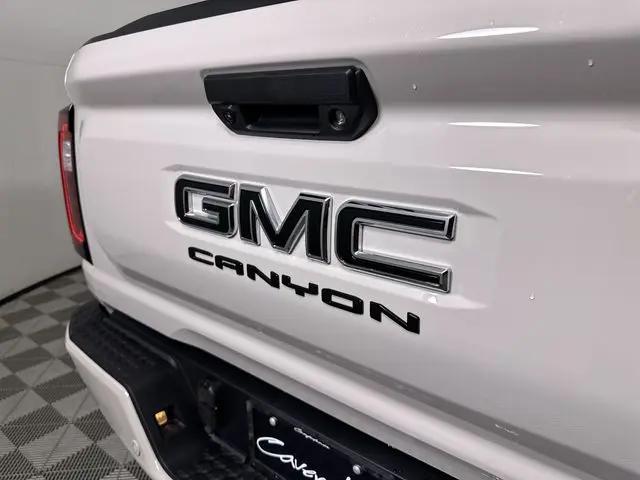 2026 GMC Canyon Elevation, 4WD