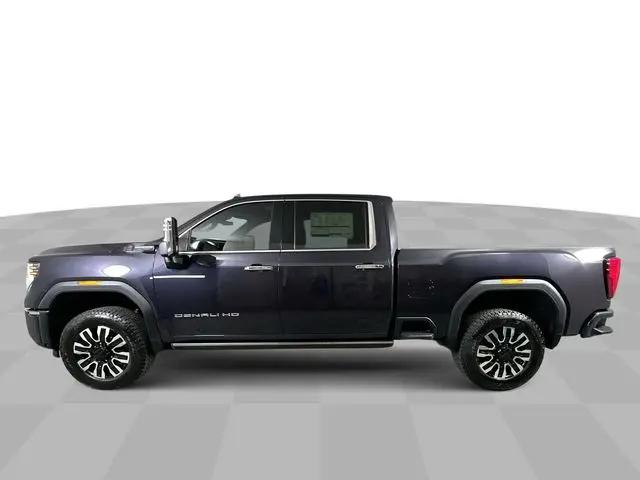 2026 GMC Sierra 2500HD Crew Cab, Standard Bed, Denali Ultimate, 4WD