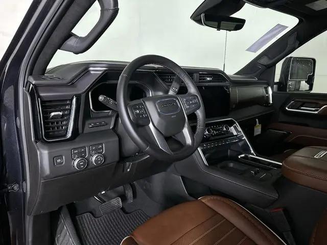 2026 GMC Sierra 2500HD Crew Cab, Standard Bed, Denali Ultimate, 4WD