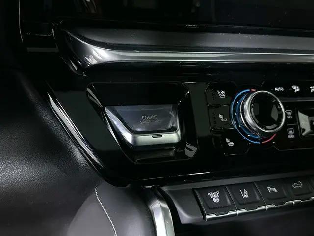 2026 GMC Sierra 2500HD Crew Cab, Standard Bed, Denali Ultimate, 4WD