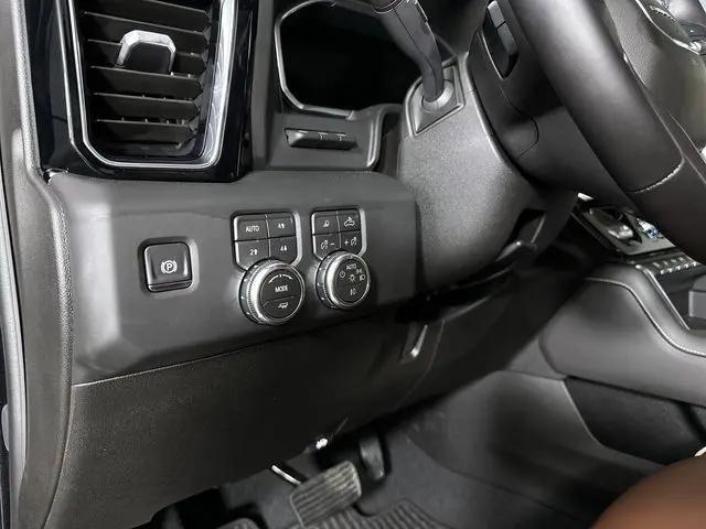 2026 GMC Sierra 2500HD Crew Cab, Standard Bed, Denali Ultimate, 4WD