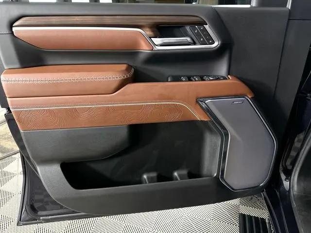 2026 GMC Sierra 2500HD Crew Cab, Standard Bed, Denali Ultimate, 4WD