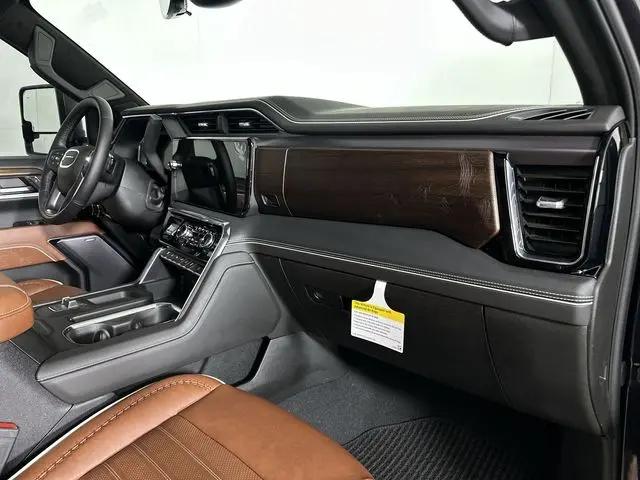 2026 GMC Sierra 2500HD Crew Cab, Standard Bed, Denali Ultimate, 4WD