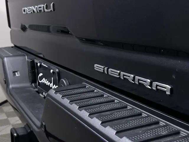 2026 GMC Sierra 2500HD Crew Cab, Standard Bed, Denali Ultimate, 4WD