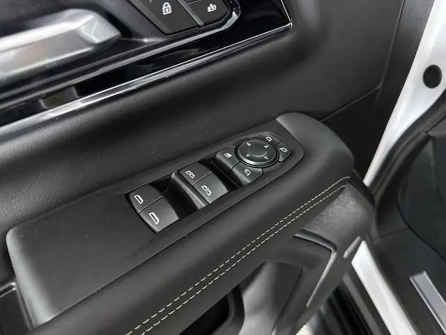 2026 GMC Yukon XL 4WD Elevation