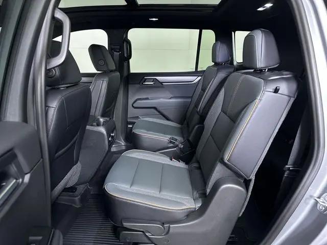 2026 GMC Acadia AT4 AWD