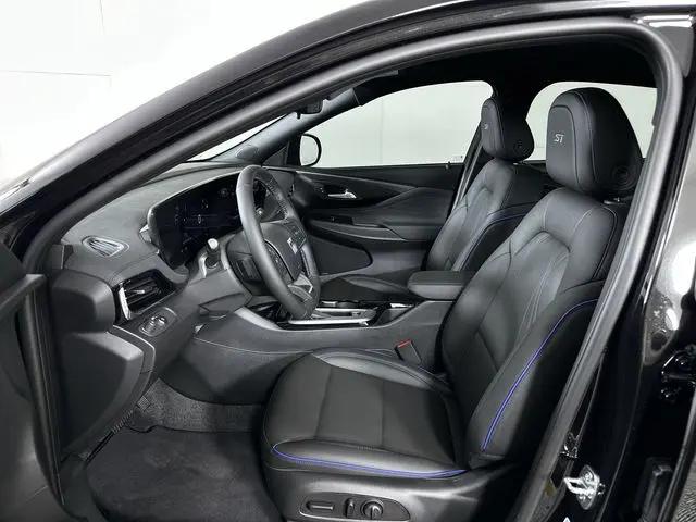 2026 Buick NV Sport Touring FWD