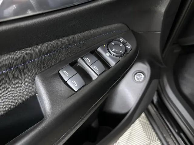 2026 Buick NV Sport Touring FWD