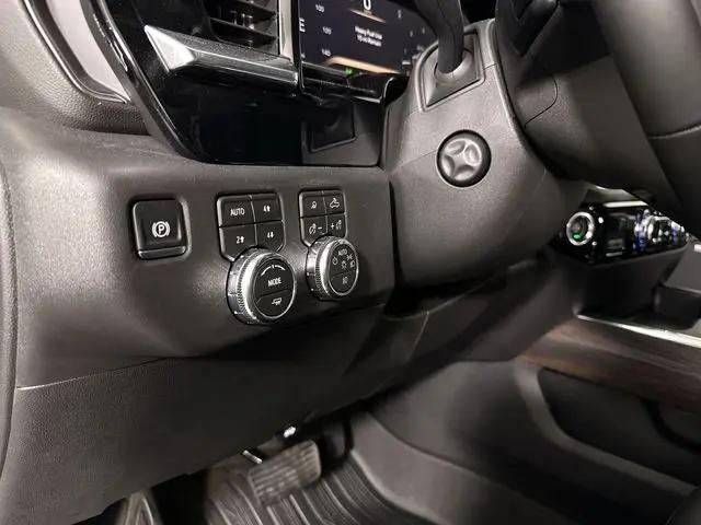 2026 GMC Sierra 1500 Crew Cab, Short Bed, SLT, 4WD