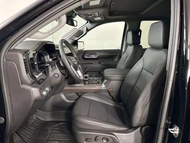2026 GMC Sierra 1500 Crew Cab, Short Bed, SLT, 4WD