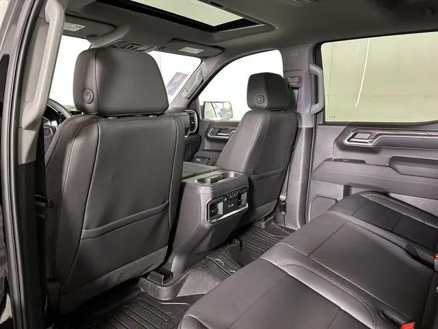 2026 GMC Sierra 1500 Crew Cab, Short Bed, SLT, 4WD