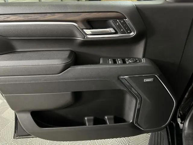 2026 GMC Sierra 1500 Crew Cab, Short Bed, SLT, 4WD