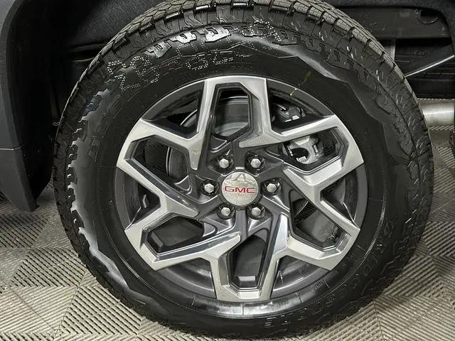 2026 GMC Sierra 1500 Crew Cab, Short Bed, SLT, 4WD