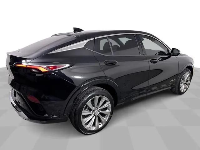 2026 Buick NV Avenir FWD