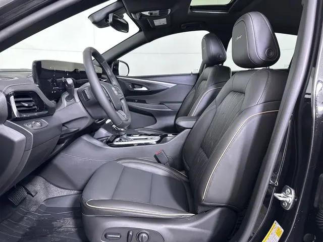 2026 Buick NV Avenir FWD