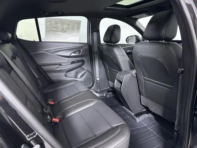 2026 Buick NV Avenir FWD