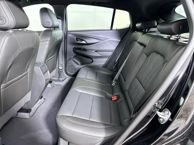 2026 Buick NV Avenir FWD