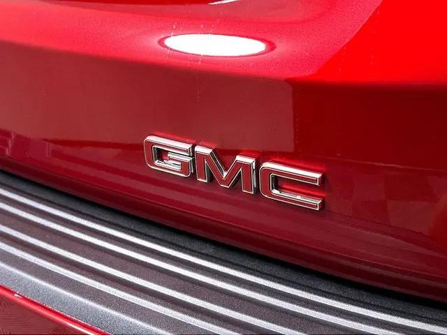 2026 GMC Yukon 4WD Denali
