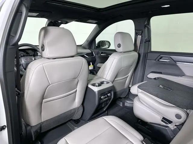 2026 GMC Acadia Elevation FWD