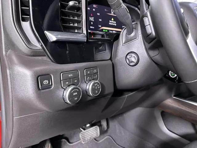 2026 GMC Sierra 1500 Crew Cab, Short Bed, SLT, 4WD