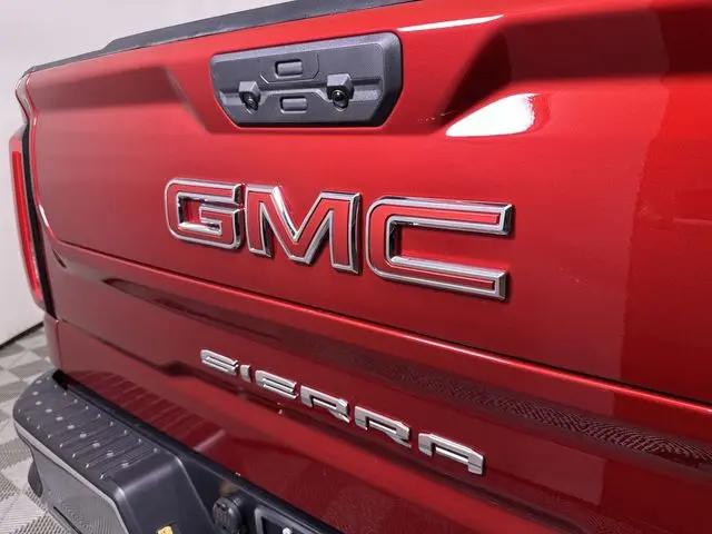 2026 GMC Sierra 1500 Crew Cab, Short Bed, SLT, 4WD