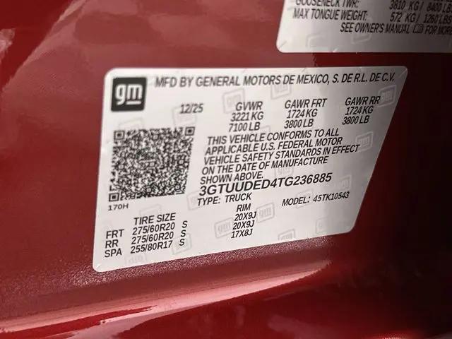 2026 GMC Sierra 1500 Crew Cab, Short Bed, SLT, 4WD