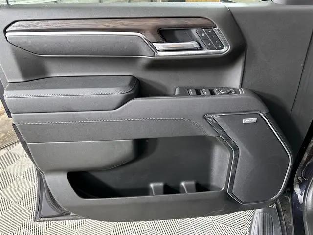 2026 GMC Sierra 1500 Crew Cab, Short Bed, SLT, 4WD