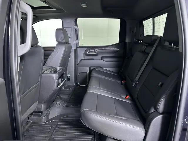 2026 GMC Sierra 1500 Crew Cab, Short Bed, SLT, 4WD