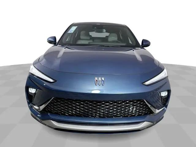 2026 Buick NV Avenir FWD