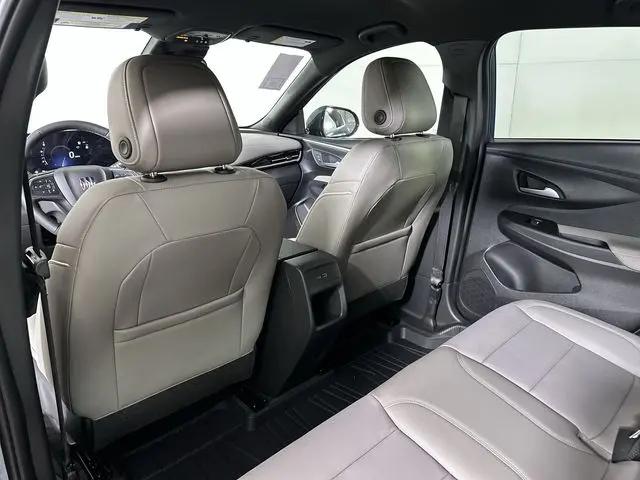 2026 Buick NV Avenir FWD