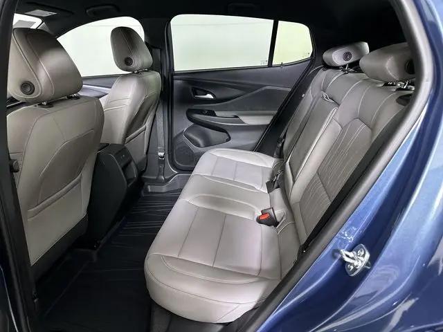 2026 Buick NV Avenir FWD