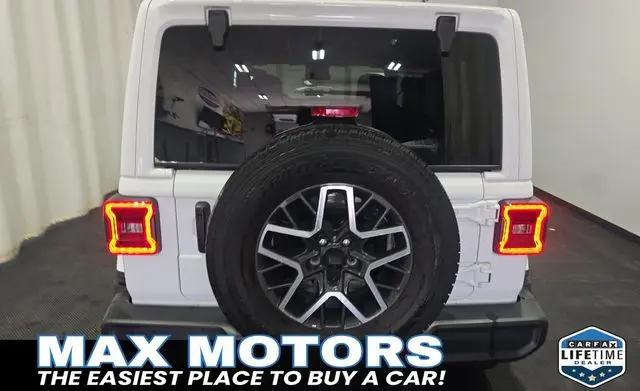 2024 Jeep Wrangler 4-Door Sahara