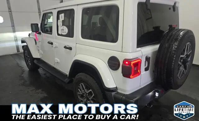 2024 Jeep Wrangler 4-Door Sahara