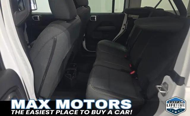 2024 Jeep Wrangler 4-Door Sahara
