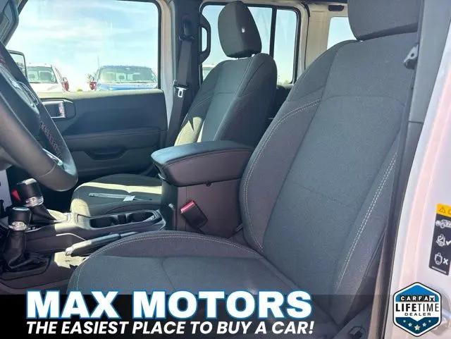 2024 Jeep Wrangler 4-Door Sahara