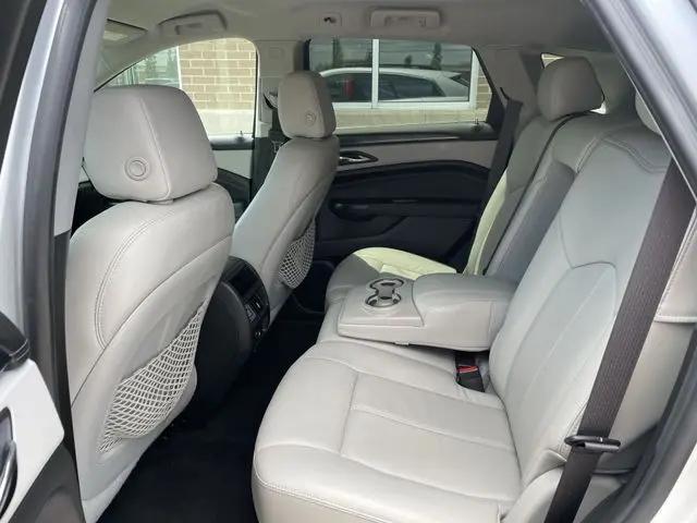 2016 Cadillac SRX Standard