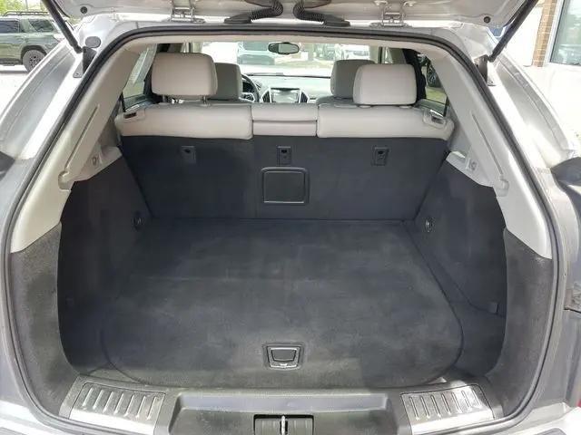 2016 Cadillac SRX Standard