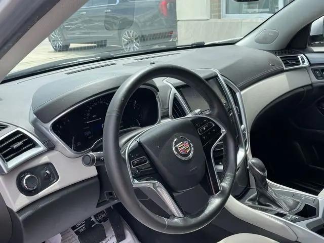2016 Cadillac SRX Standard