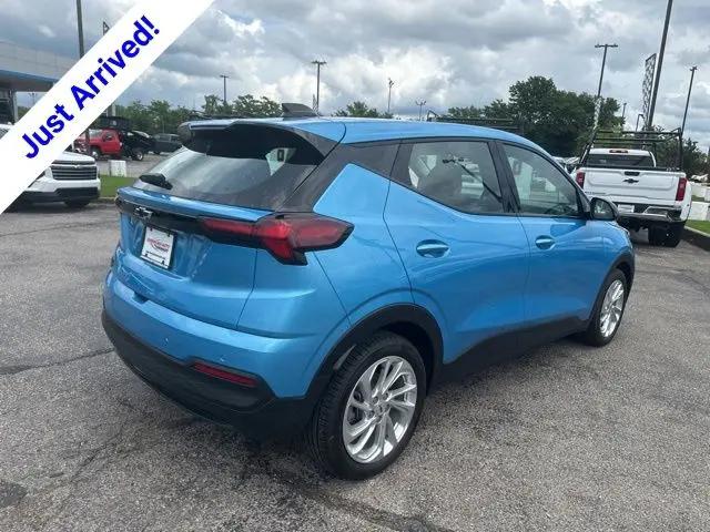 2027 Chevrolet Bolt LT FWD
