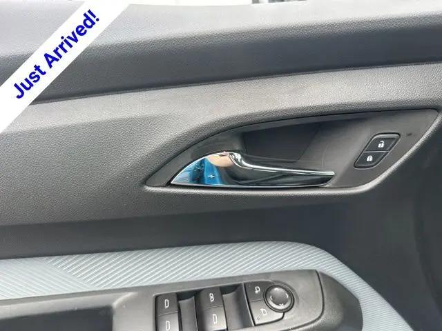 2027 Chevrolet Bolt LT FWD