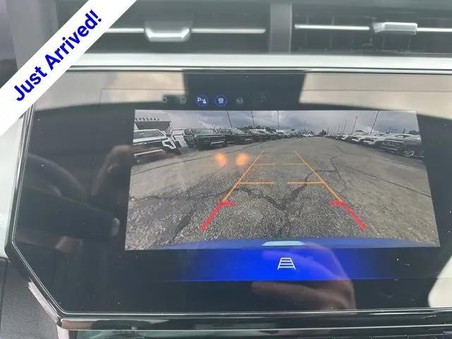2027 Chevrolet Bolt LT FWD