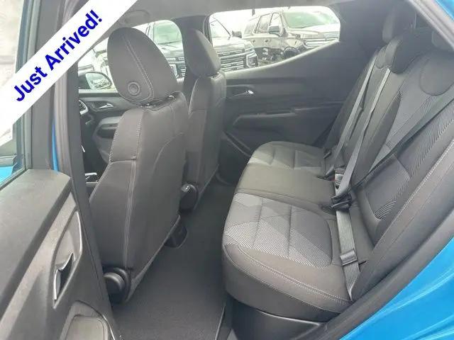 2027 Chevrolet Bolt LT FWD