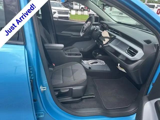 2027 Chevrolet Bolt LT FWD