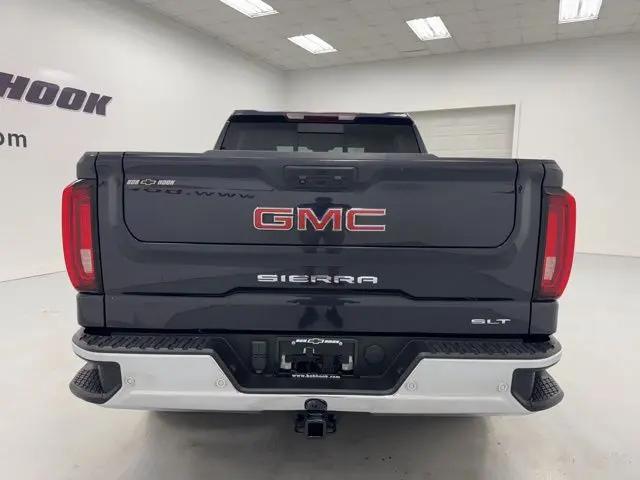 2022 GMC Sierra 1500 4WD Crew Cab Short Box SLT