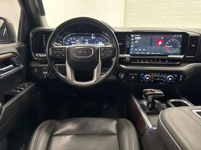 2022 GMC Sierra 1500 4WD Crew Cab Short Box SLT
