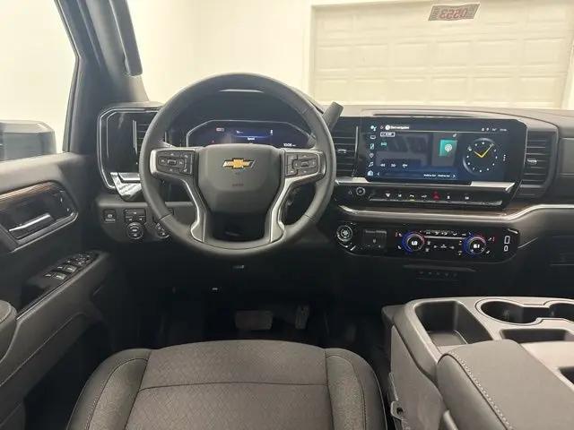 2026 Chevrolet Silverado 2500HD Crew Cab, Standard Bed, LT, 4WD