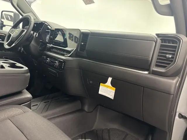 2026 Chevrolet Silverado 2500HD Crew Cab, Standard Bed, LT, 4WD