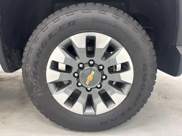 2026 Chevrolet Silverado 2500HD Crew Cab, Standard Bed, LT, 4WD