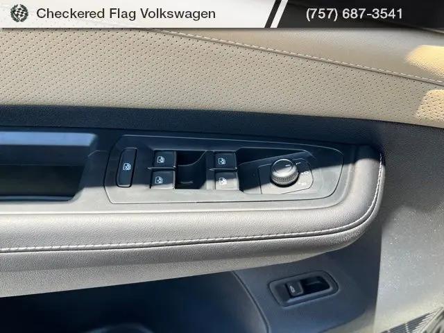 2026 Volkswagen Atlas Cross Sport SE with Technology