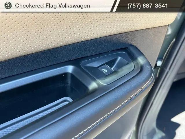 2026 Volkswagen Atlas Cross Sport SE with Technology